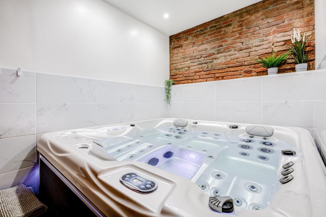 Spa Des Carmes ตูลูส ภายนอก รูปภาพ